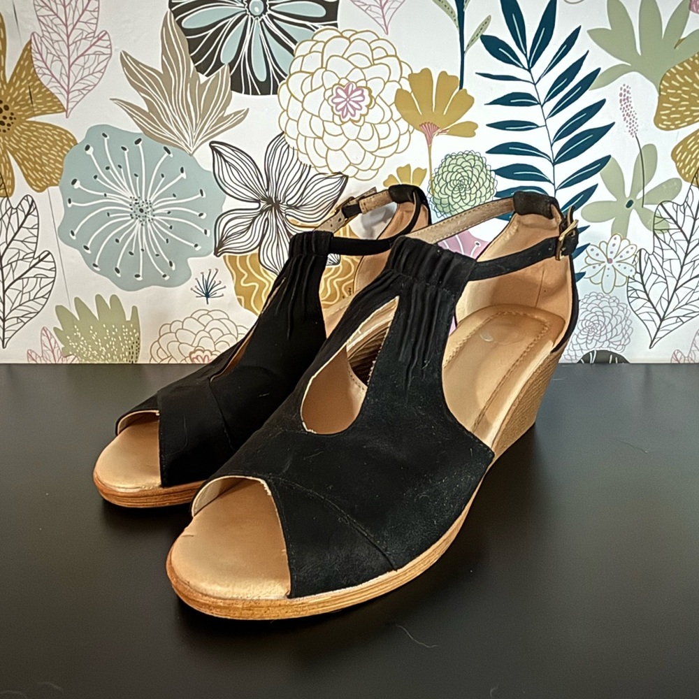 Black Leather Women's Sandals